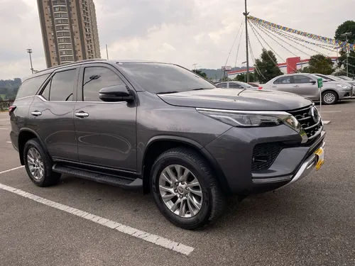 Toyota Fortuner 2.4 At 2023