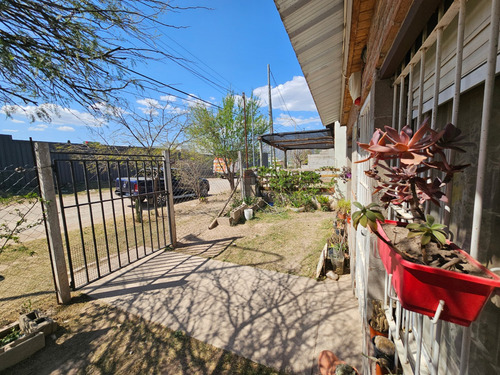 Venta Casa 2 Dormitorios Cosquín Con Cochera