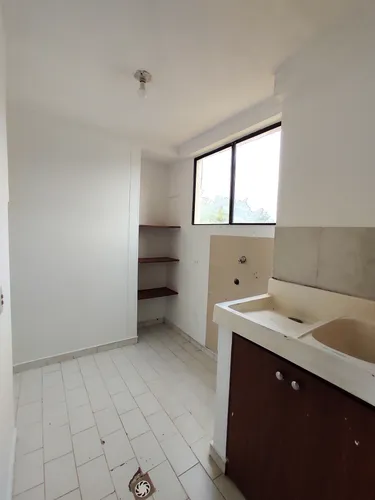 Apartamento En Arriendo En El Limonar. Cod A16993