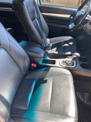 Toyota Hilux 2.8 Diésel Autom 4x4