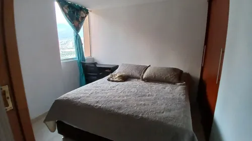 Apartamento Iluminado, Fresco Y Cómodo En Puerta Madera