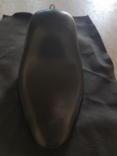 Imagen 4 de 4 de Asiento Para Harley Softail Le Pera