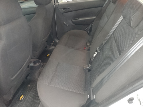 Imagen 12 de 17 de Chevrolet Aveo G3 2013 1.6 Ls