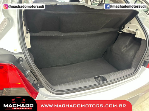 Chevrolet Onix 1.4 MPFI LTZ 8V FLEX 4P MANUAL