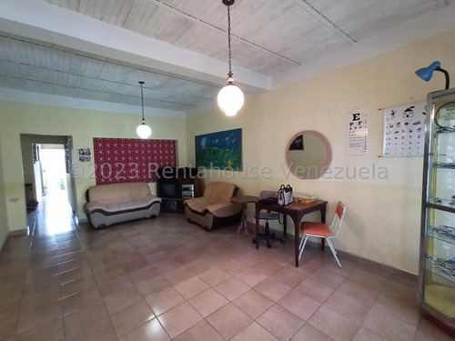 Aplia Casa En Venta La Cooperativa, Maracay 25-15196 Hc