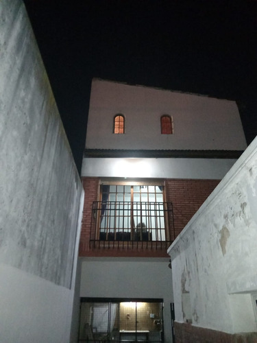 Venta! Excelente Inmueble En Lote Propio A 4 Cuadras De Av De Mayo, Ramos Mejía.-