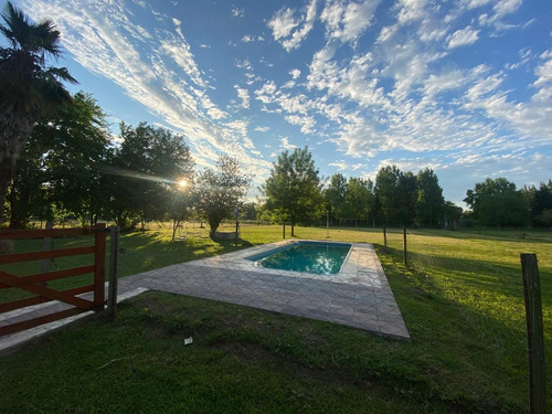 Venta Quinta 2 Dormitorios En Etcheverry, La Plata