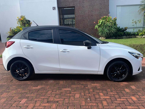 Mazda 2 2016 1.5 Touring