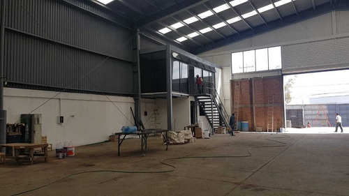 Imagen 7 de 8 de Bodega Renta-venta 1,750 M2 Kvas Patio Accesos Centrica