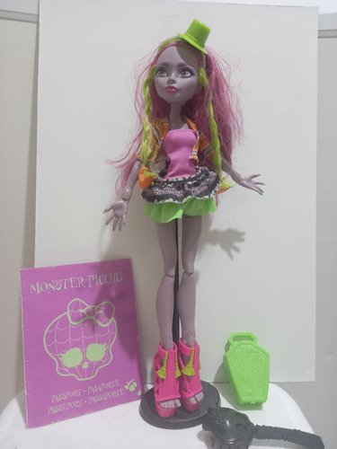 Monster High Marisol Coxi Exchange Program Peru Intercambio