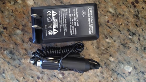 Imagen 3 de 7 de Cargador Batería Cámara Sony Para Carro Y Casa Np-h50-70-100