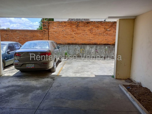 Venta De Amplio Apartamento En Los Caobos Mls #25-21973