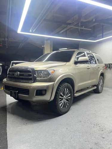 Toyota Sequoia 2008