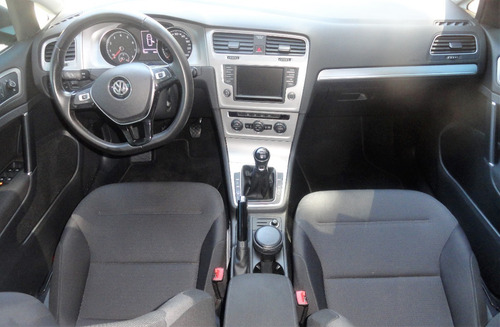 Volkswagen Golf Confortline