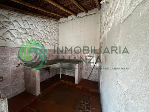 Lote En Venta En El Llanito. Cod V61645
