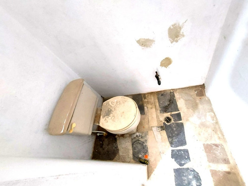 Imagen 8 de 9 de Venta Local Comercial Barrio Sucre Barcelona