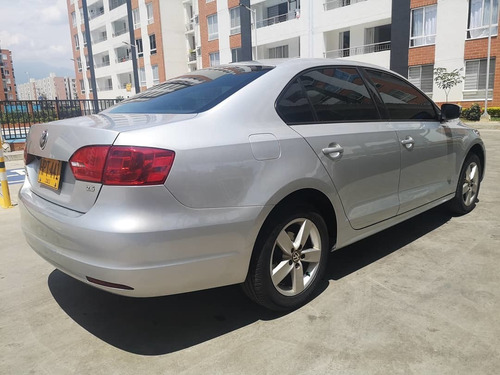 Volkswagen Nuevo Jetta Nf Aut Full Equipo