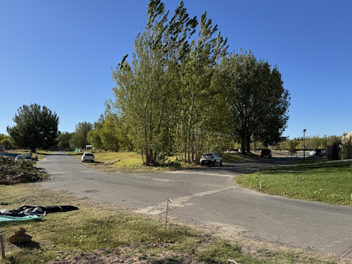 Venta De Casa En Pozo Barrio Privado - Los Canales De Plottier