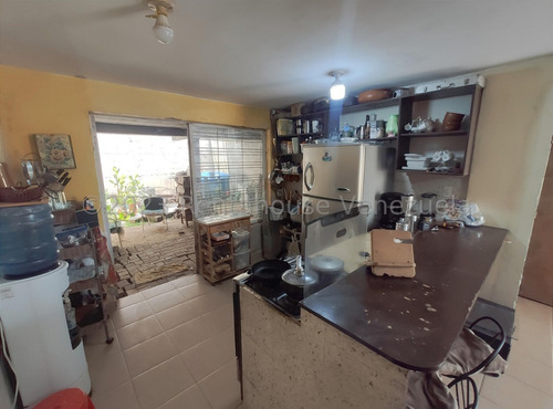 Rosa Rodríguez Vende Townhouse En Cabudare 24-11884