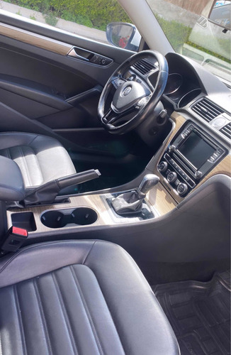 Imagen 11 de 14 de Volkswagen Passat 2017 2.5 Tiptronic Highline At