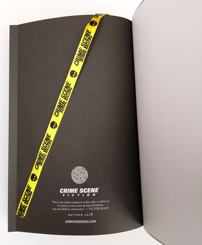 Livro O Colecionador - John Fowles Editora Darkside / Capa Dura / Crime Scene Fiction / Introdução De Stephen King (Usado)