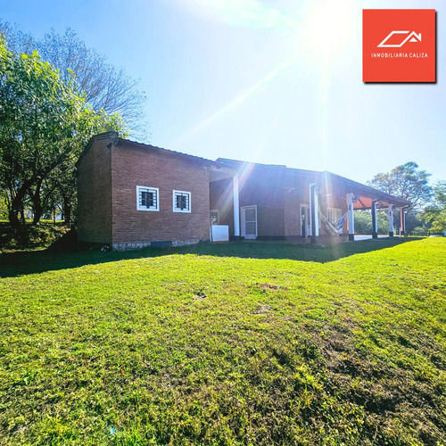 Venta Casa De Categoría En Raco Sobre Ruta Prov. 341