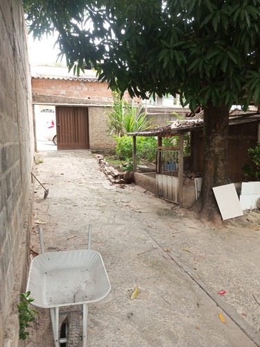 Vendo Excelente Imóvel Com Duas Casas Independentes - Frimisa / Santa Luzia - Mg