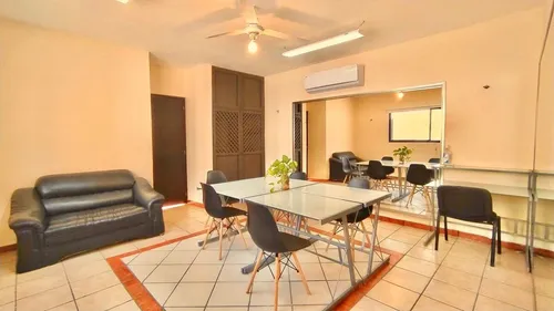 Espectacular Casa En Itzimna Ideal Oficinas O Vivienda (fvc-1463)