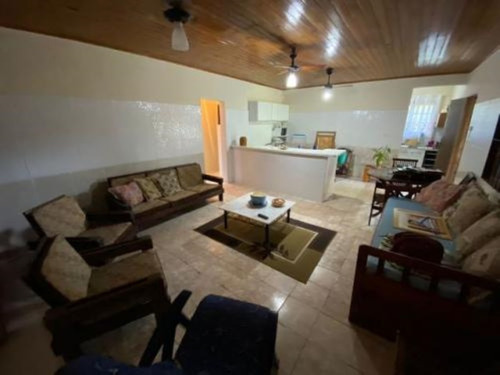 Imagem 7 de 28 de Chácara Na Praia De Itanhaém/sp! Com 4 Quartos, Piscina, Churrasqueira!