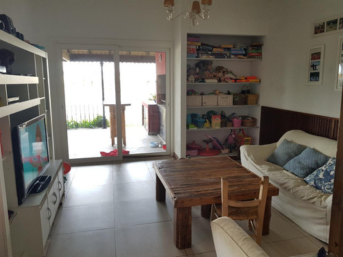 Imagen 18 de 30 de Casa En Venta - Barrio San Benito - Villanueva - Tigre