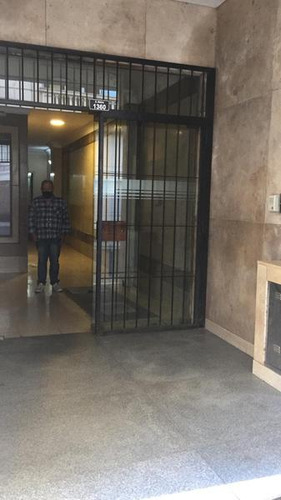 Oficina - Alsina 1300, Cerca De La 9 Julio Contrafrente Silencioso Luminoso