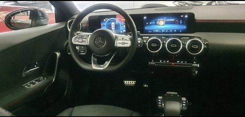 Imagen 11 de 12 de Mercedes Benz A200 Hatchback