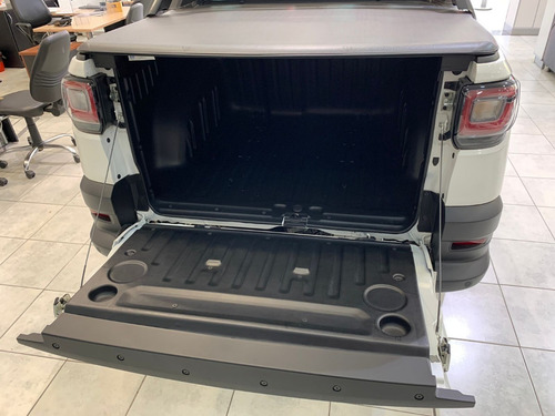 Imagen 9 de 25 de Fiat Strada 1.3 2023 Nafta Volcano Llevalo Ya!! A.e