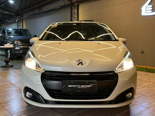 Peugeot 208 1.6 Feline