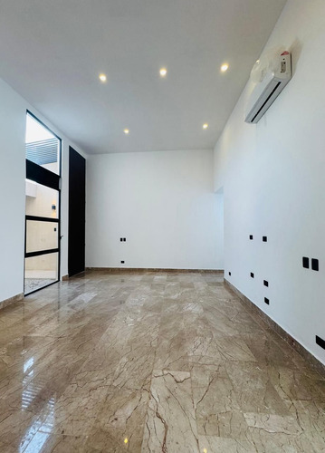 Residencia En Renta En Xcanatún, Mérida