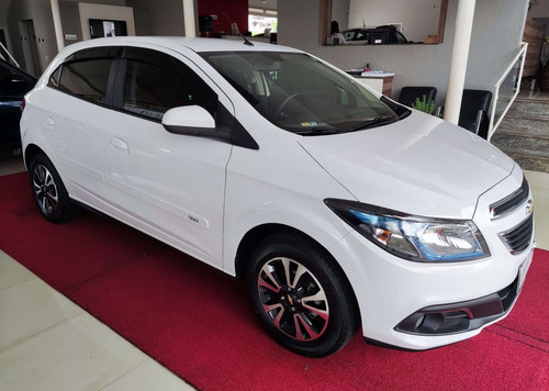 Imagem 4 de 12 de Chevrolet Onix 1.4 Mpfi Ltz 8v Flex 4p Manual