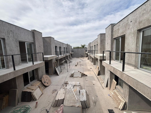Duplex En Venta En San Martin Mendoza