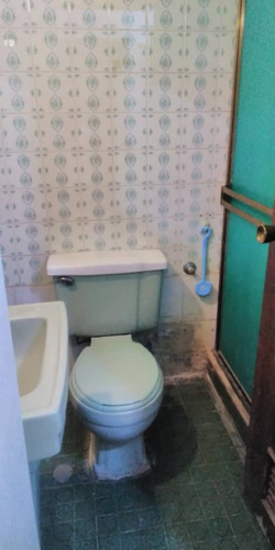 Alquilo Habitación Para Dama O Caballero Con Puesto De Estac
