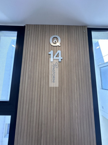 Excelente Piso En Plaza Mitre Con Coch Y Baulera