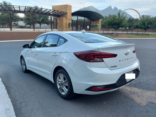 Imagen 3 de 9 de Hyundai Elantra 2020 Gls Premium