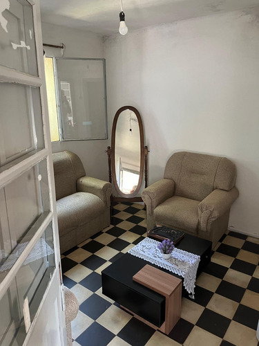 Venta Casa Techo Planchada Con Amplio Terreno Y Gran Potencial.