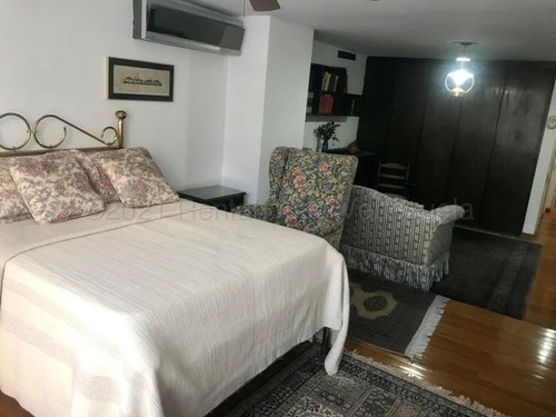 Excelente Apartamento Estilo Townhouse En Alquiler En La Lagunita Country Club 21-19441