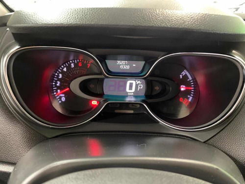 Imagem 13 de 14 de Renault Captur 2019 1.616v Intense Sce X-tronic 5p