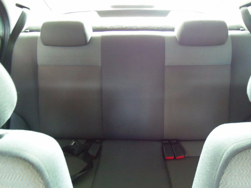Volkswagen Voyage Trend 1.6 (flex) 2010