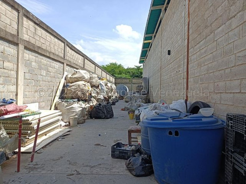 Jv Galpon Comercial En Venta Amplio En Zona De Facil Acceso Paredes Perimetrales Porton De Seguridad Transformador Propio La Emboscada
