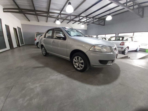Imagen 2 de 5 de Fiat Siena 1.4 El Pack Attractive 82 Hp 2016