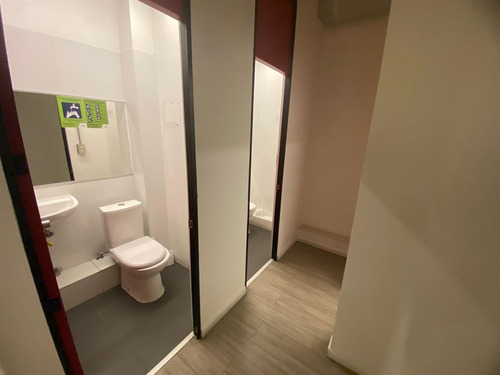 Local En Arriendo En Santiago Compañía Con Brasil 330m2