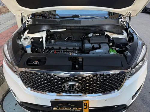 Kia Sorento Trust 2.400cc A/t 2ab Fe 7 Pasajeros 4x2 2016