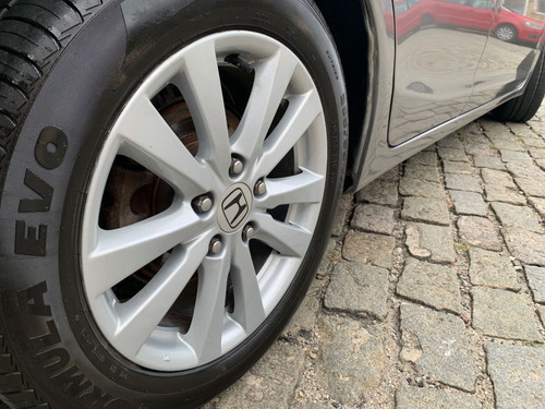 Honda Civic 1.8 LXS 16V FLEX 4P AUTOMÁTICO