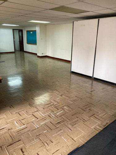Imagen 11 de 13 de Oficina En Venta Av Urdaneta